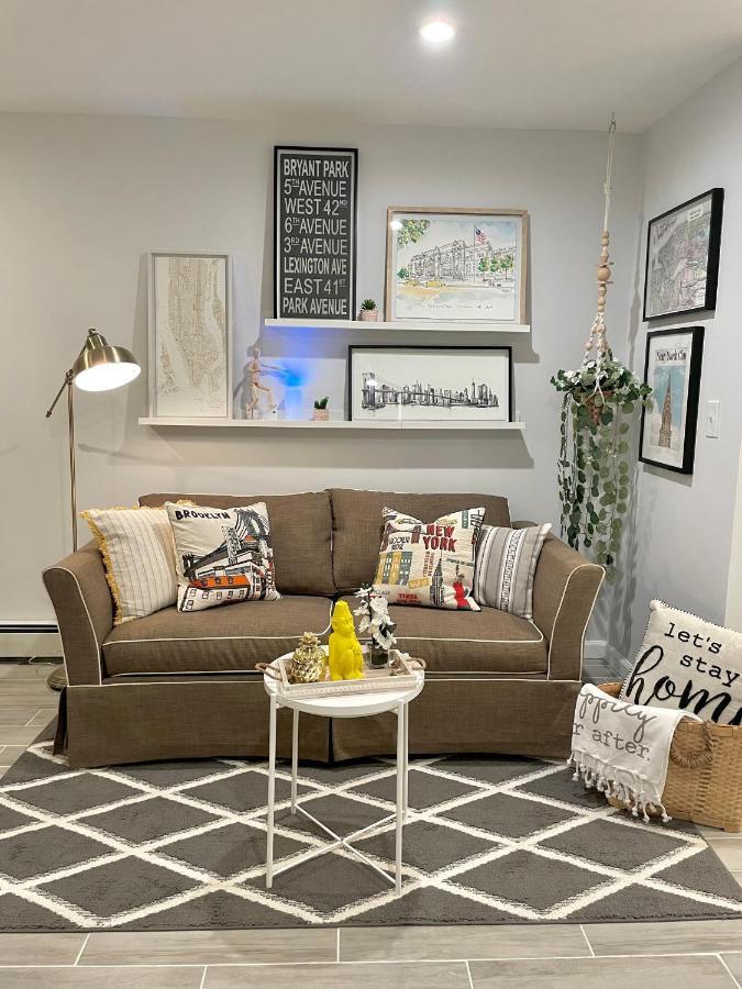 Modern Apartment With Parking & Quick Ride To Manhattan New York Exterior foto
