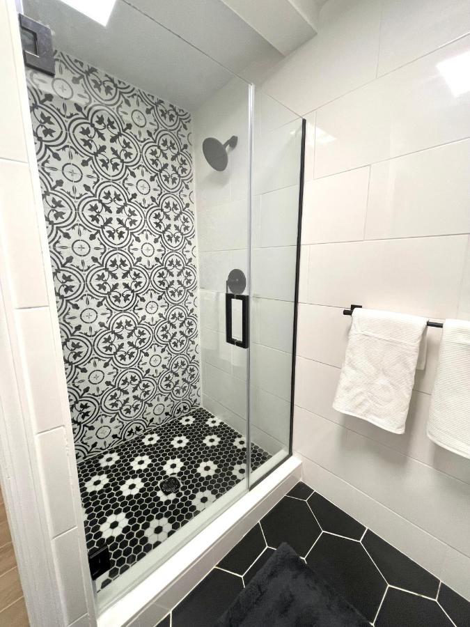 Modern Apartment With Parking & Quick Ride To Manhattan New York Exterior foto
